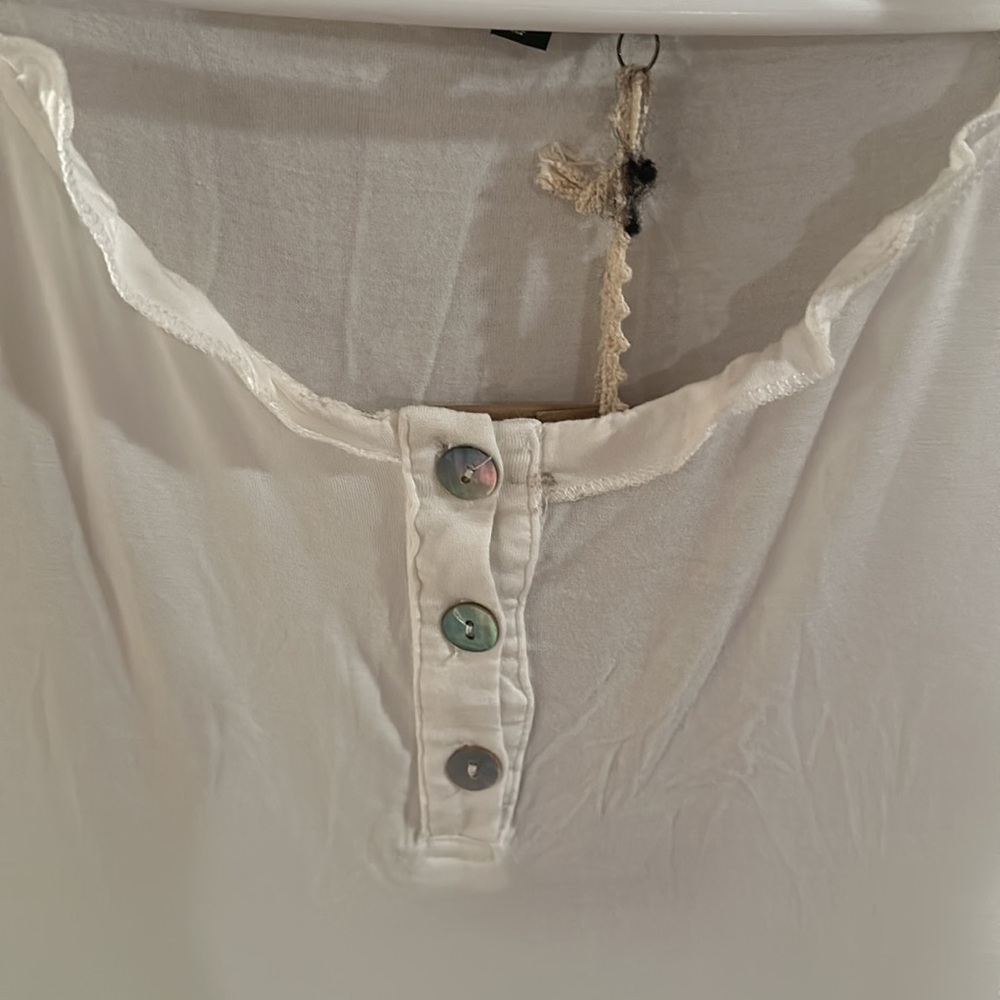 POL Cream Ruffled Tunic Top - Picture 3 of 7